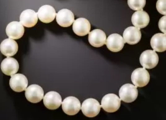 Strand of pearls 