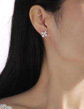 Lab Grown Diamond Pear Cluster Stud Earrings